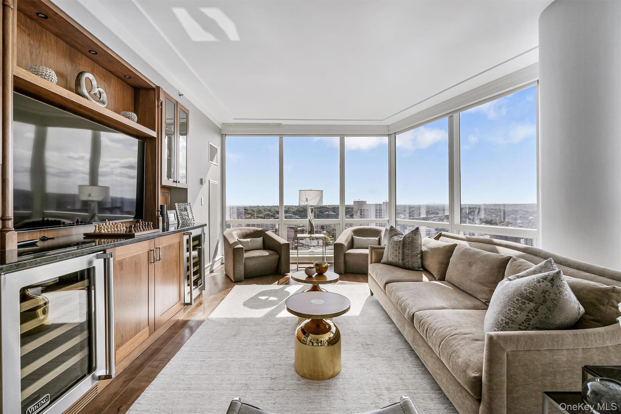 5 Renaissance Square Unit: 28E