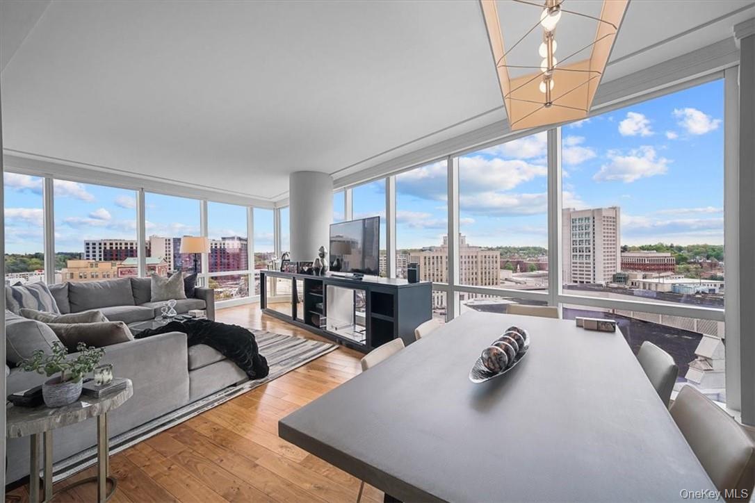 1 Renaissance Square Unit: 14D