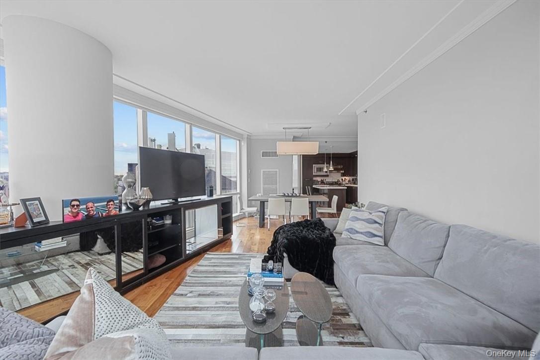 1 Renaissance Square Unit: 14D