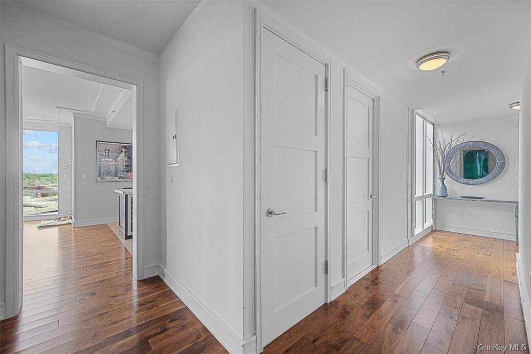 1 Renaissance Square Unit: 14D