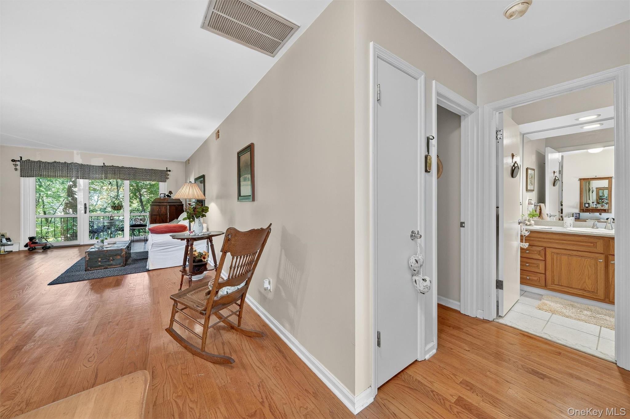 101 Eagle Bay Drive Unit: 101