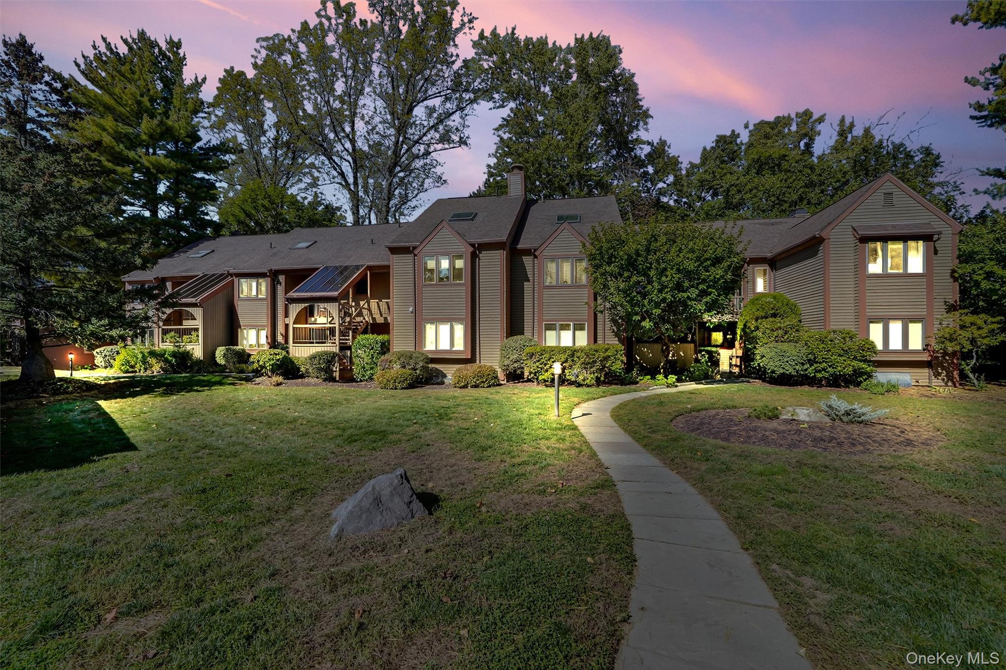 101 Eagle Bay Drive Unit: 101