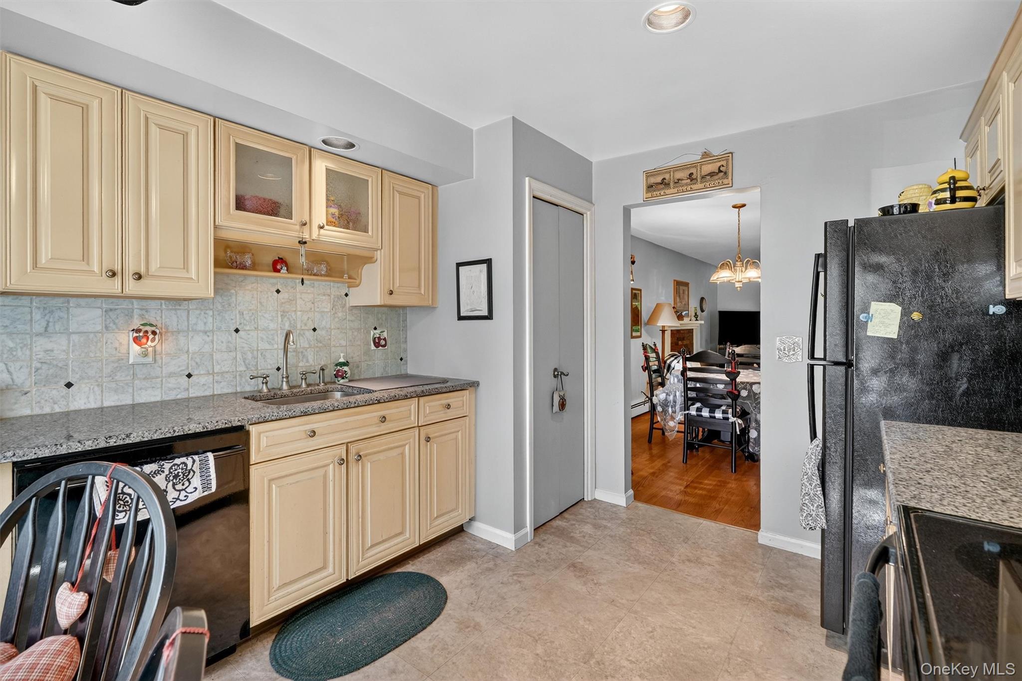 101 Eagle Bay Drive Unit: 101