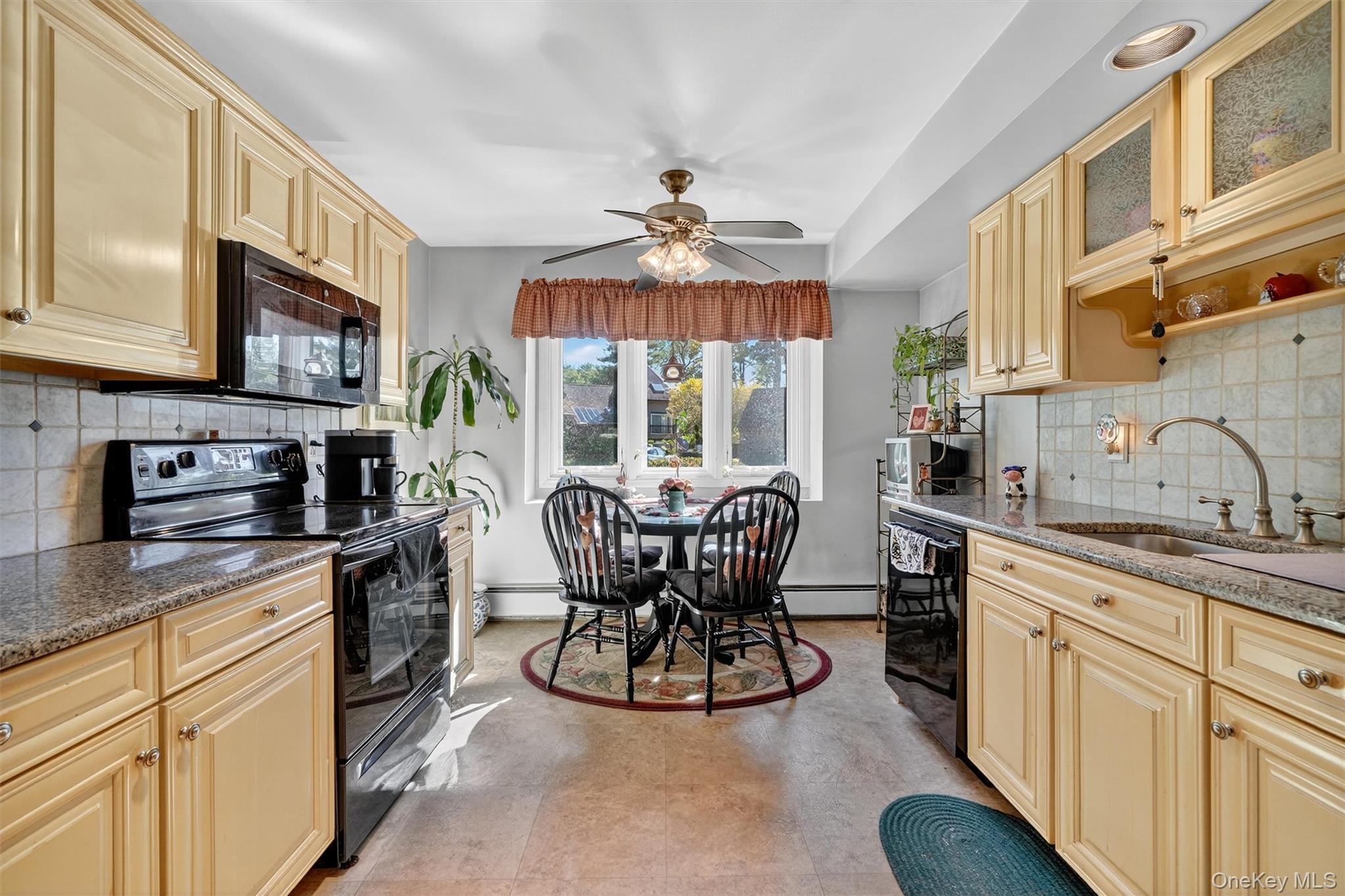 101 Eagle Bay Drive Unit: 101