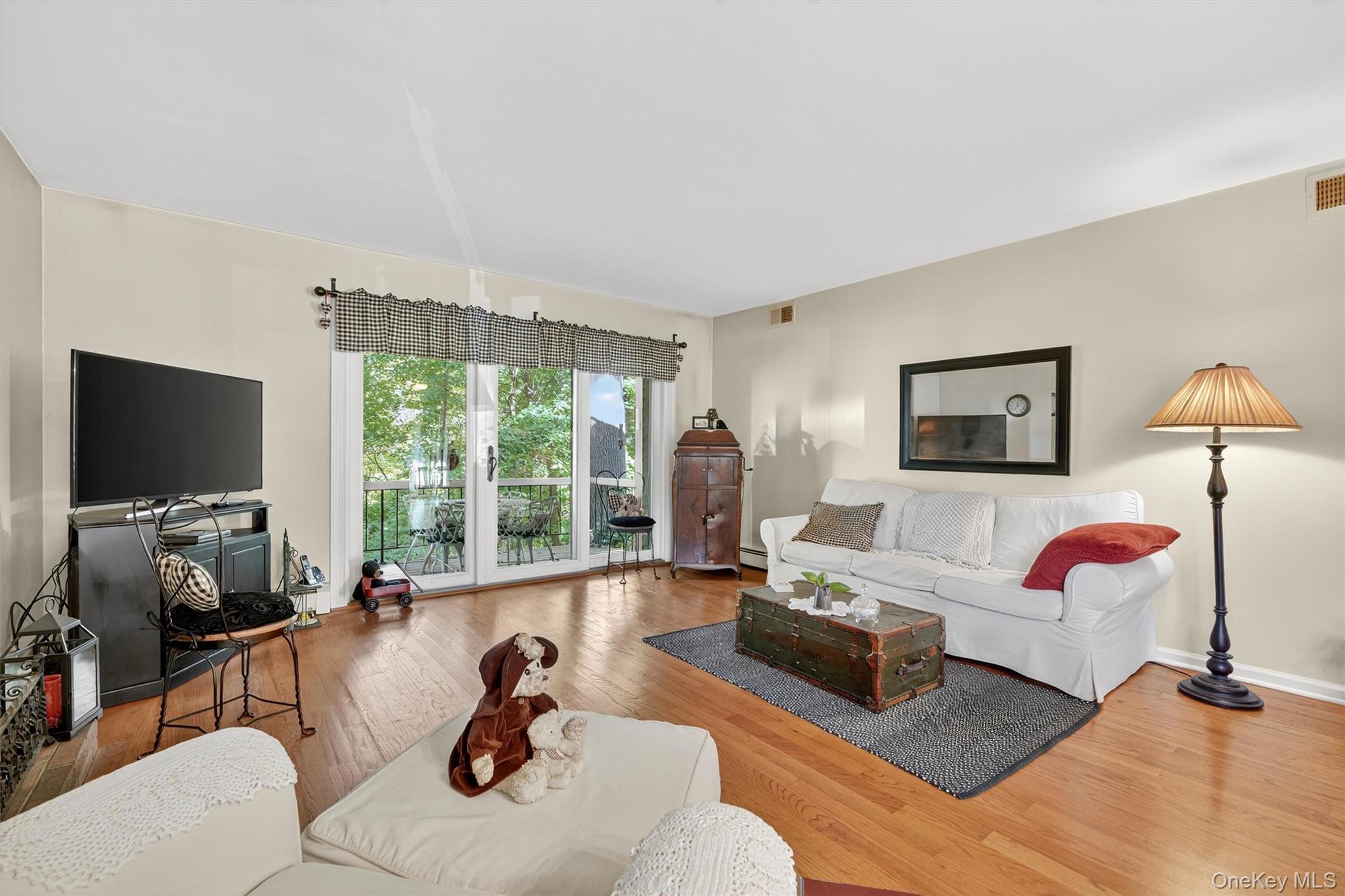 101 Eagle Bay Drive Unit: 101