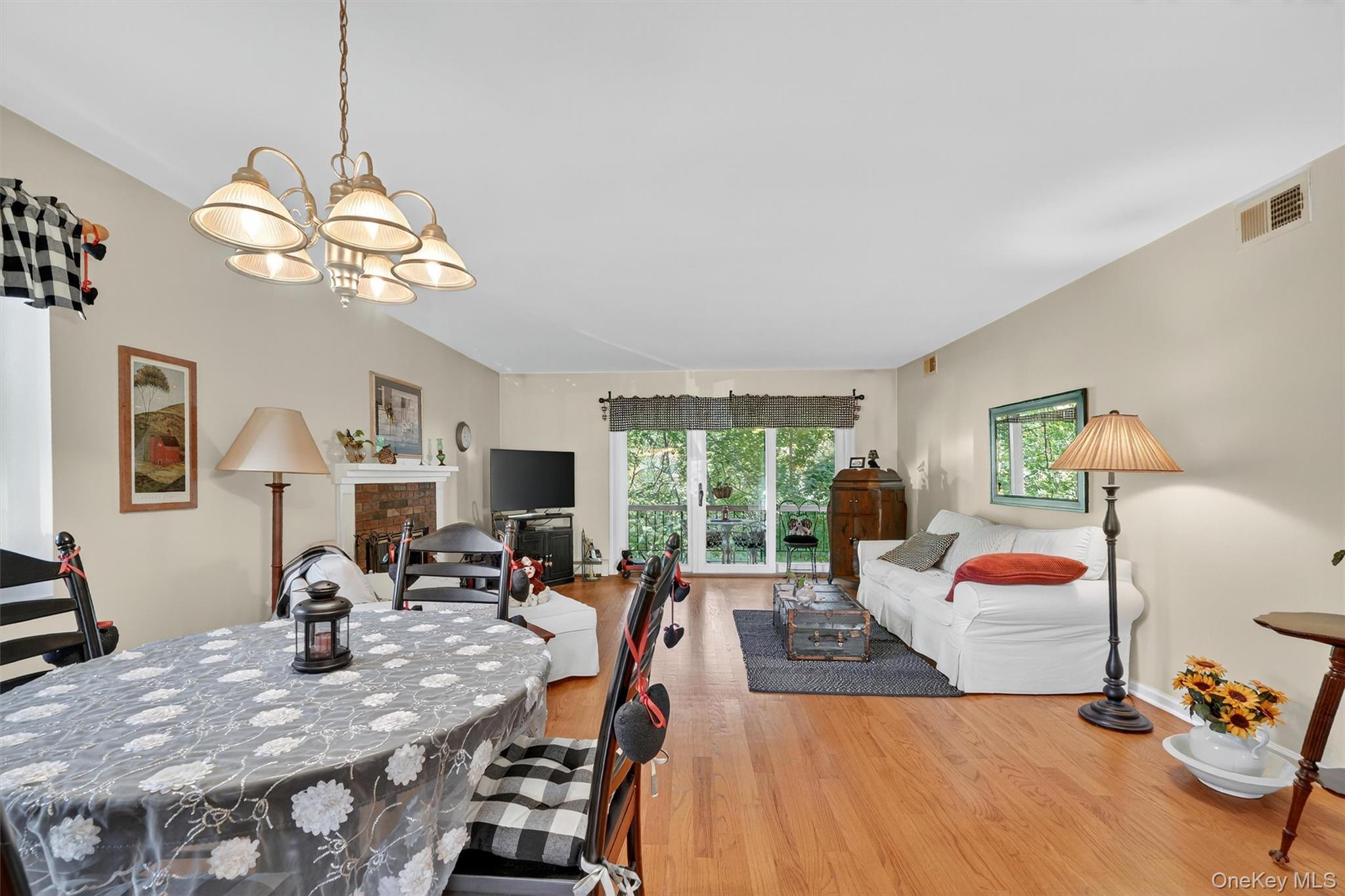 101 Eagle Bay Drive Unit: 101