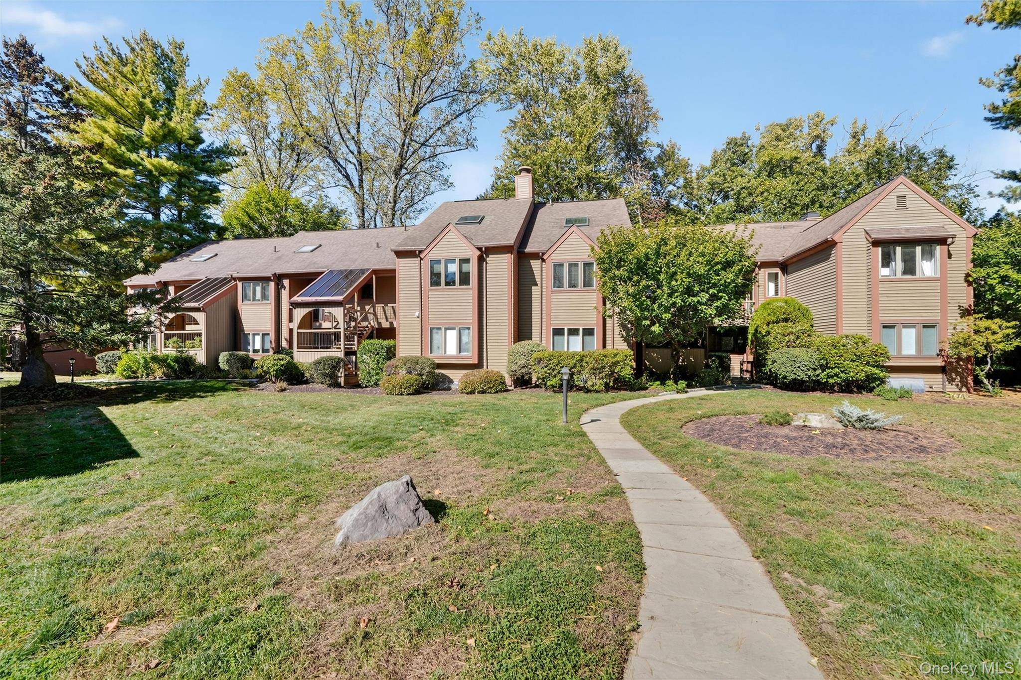 101 Eagle Bay Drive Unit: 101