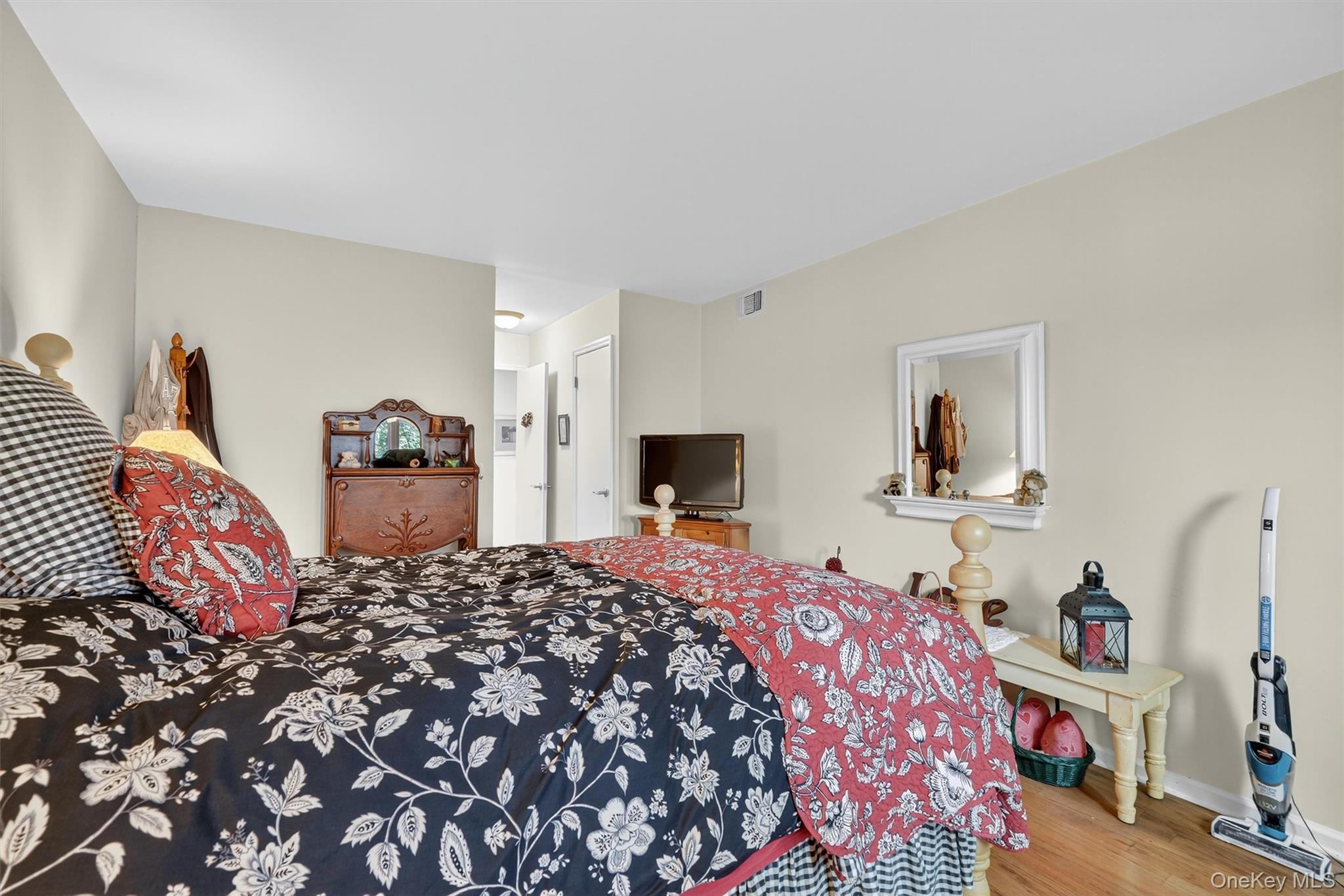 101 Eagle Bay Drive Unit: 101