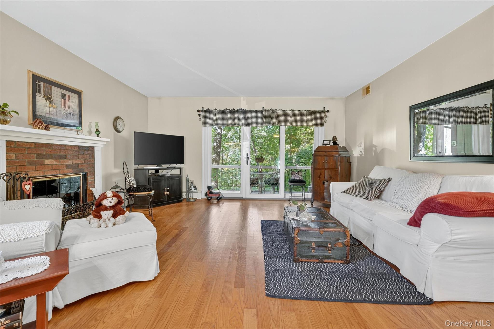 101 Eagle Bay Drive Unit: 101