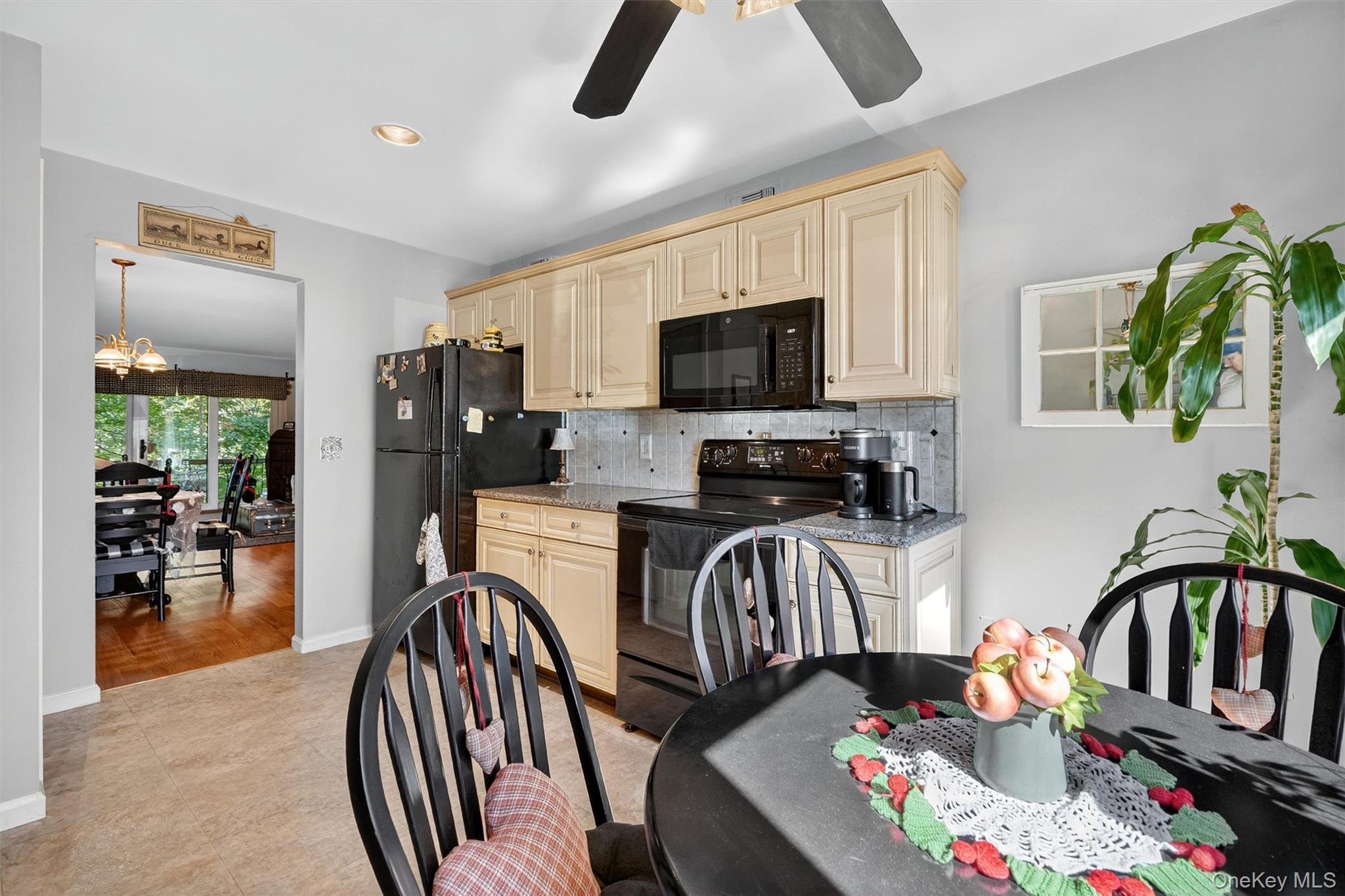 101 Eagle Bay Drive Unit: 101