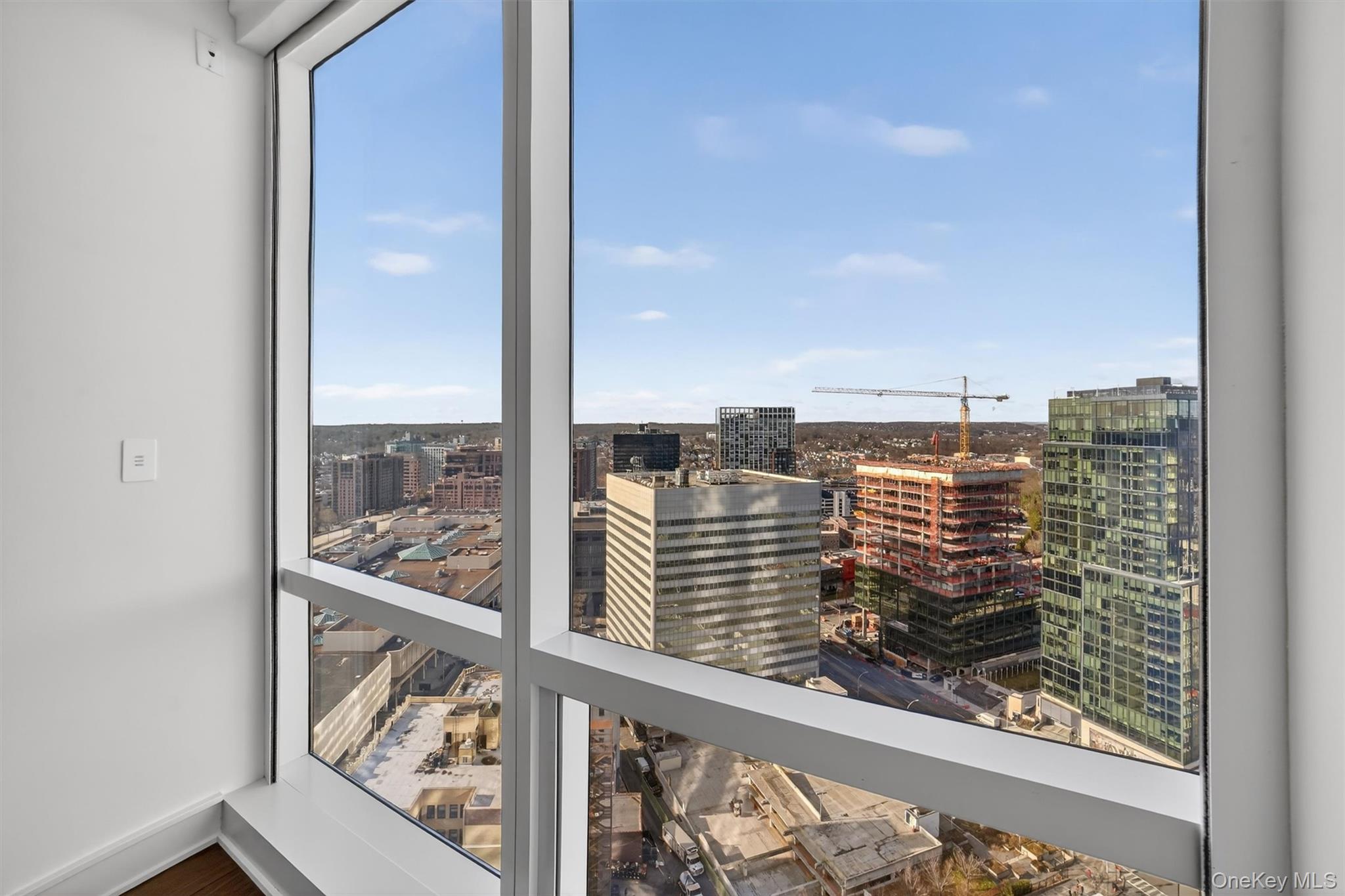 1 Renaissance Square