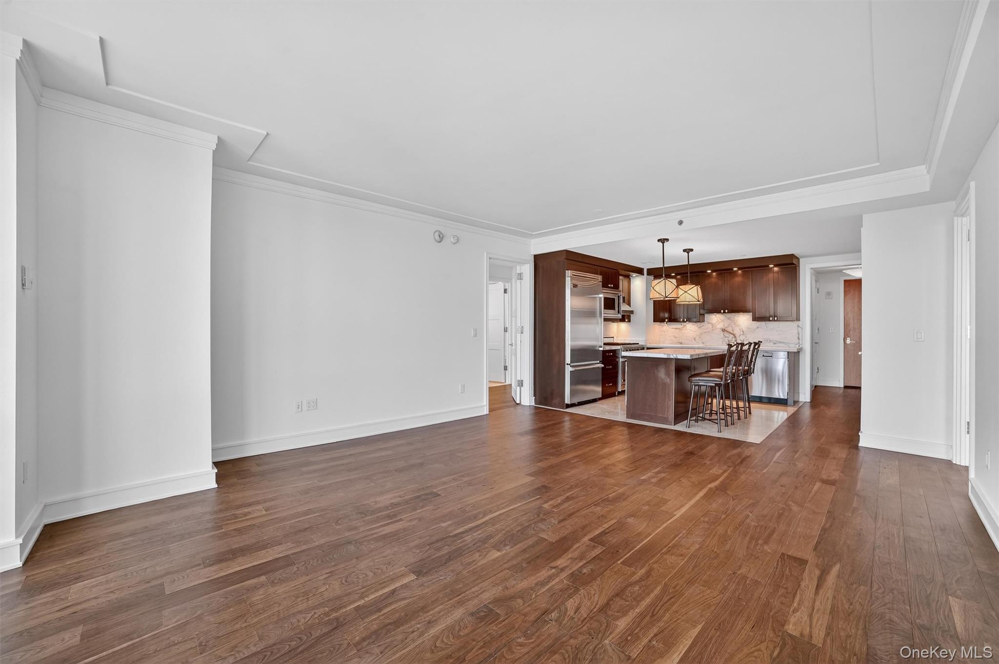 1 Renaissance Square