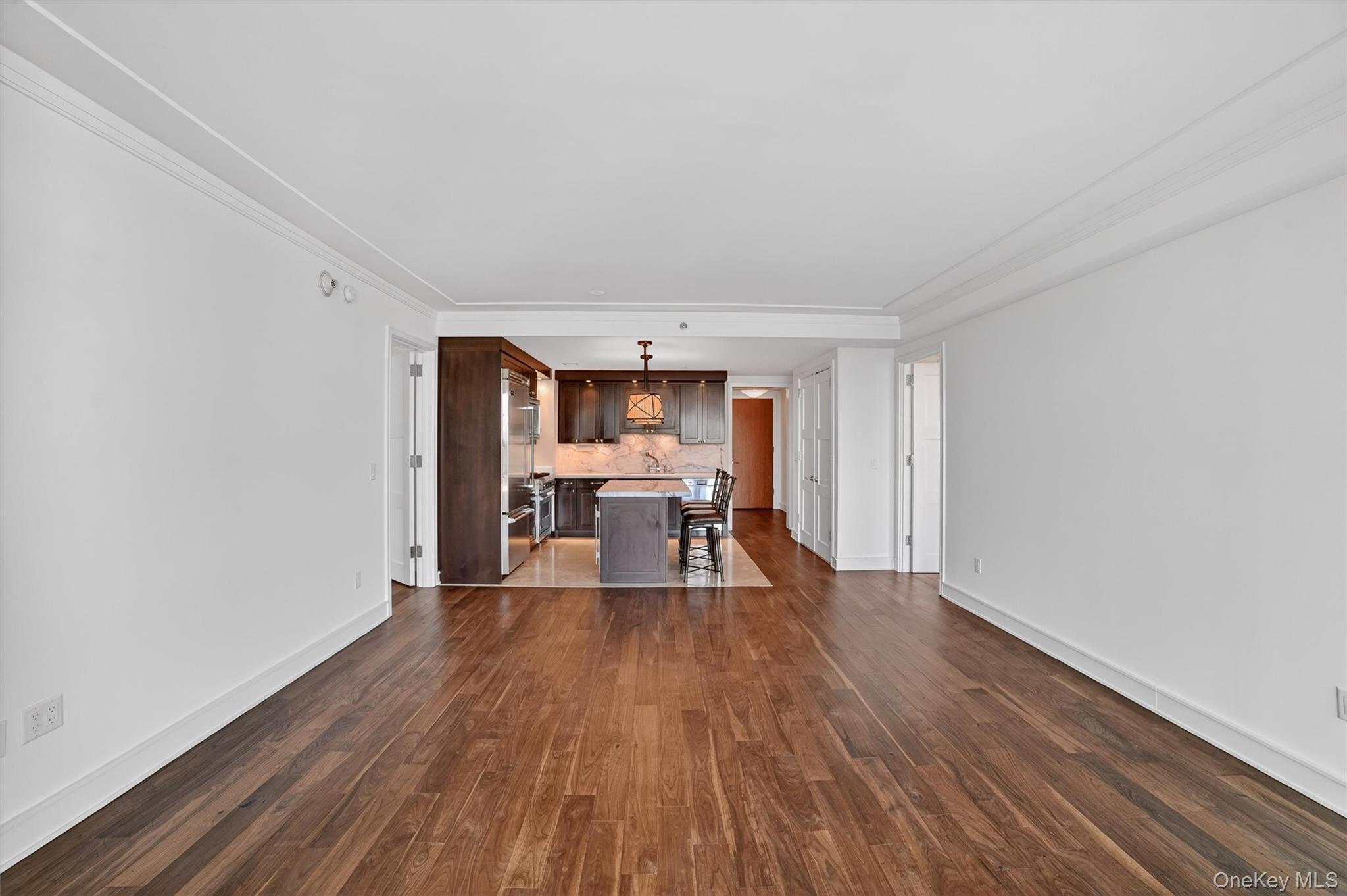 1 Renaissance Square