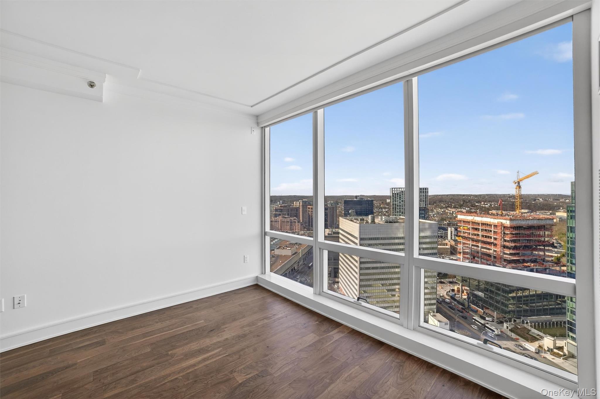 1 Renaissance Square