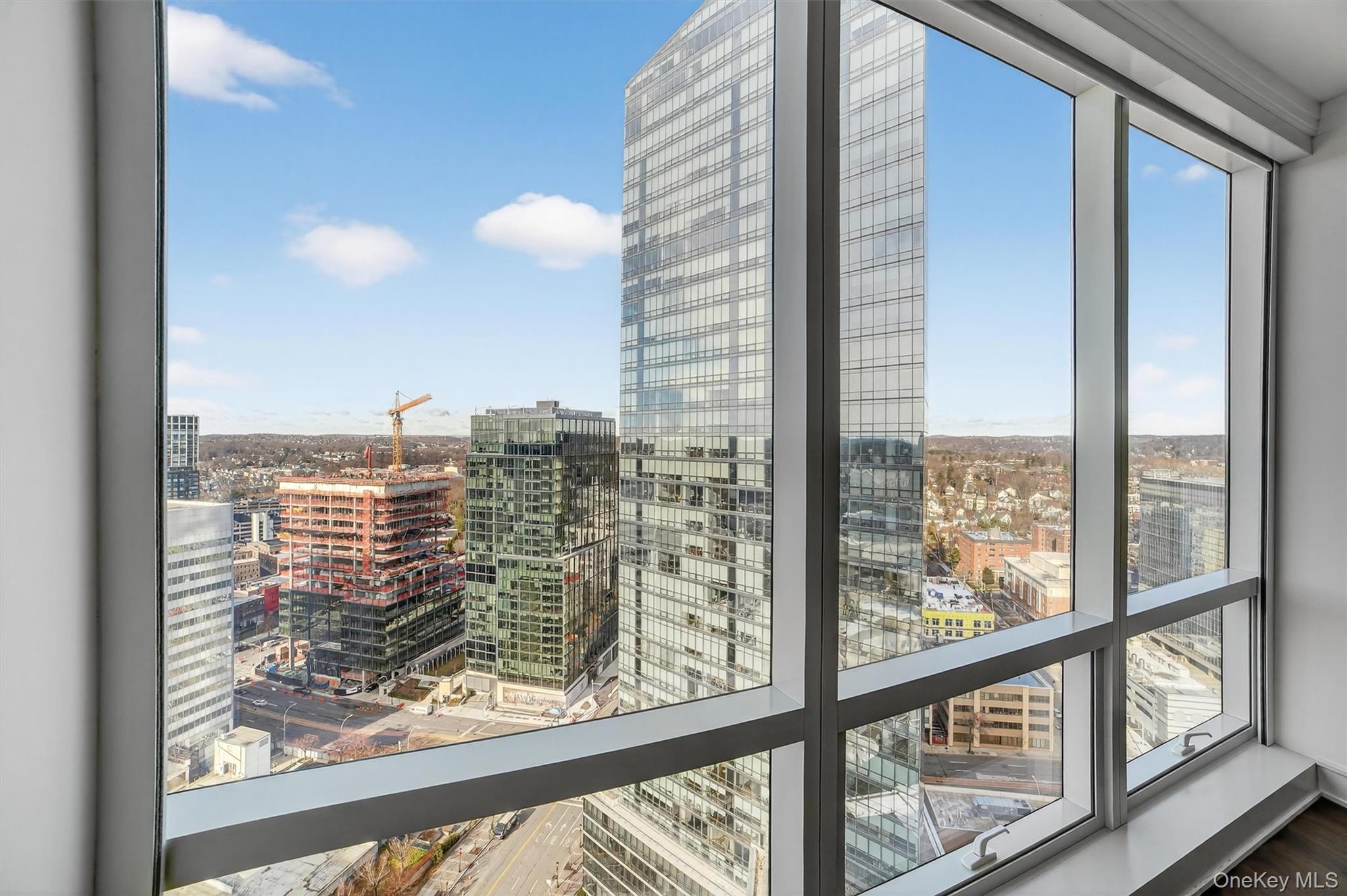 1 Renaissance Square