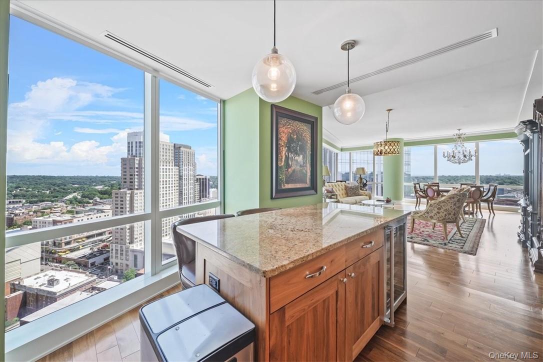 5 Renaissance Square Unit: 28G