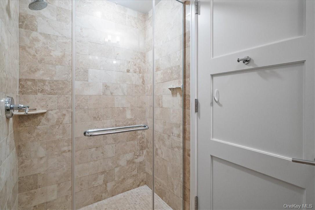 5 Renaissance Square Unit: 28G