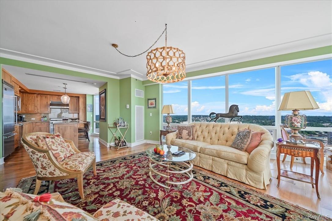 5 Renaissance Square Unit: 28G