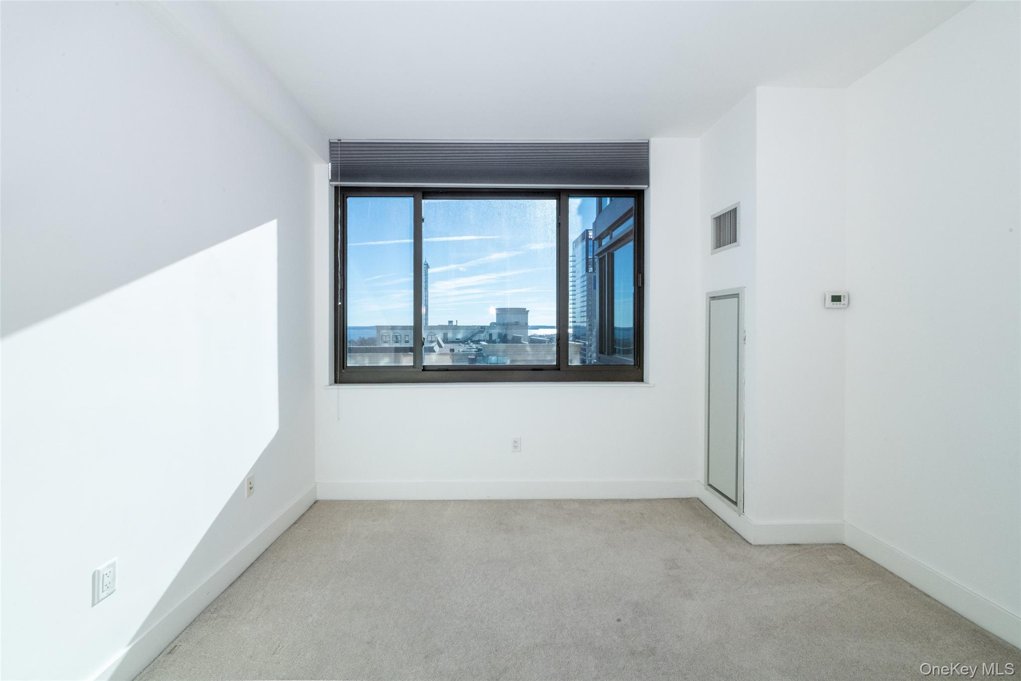 175 Huguenot Street Unit: 1402