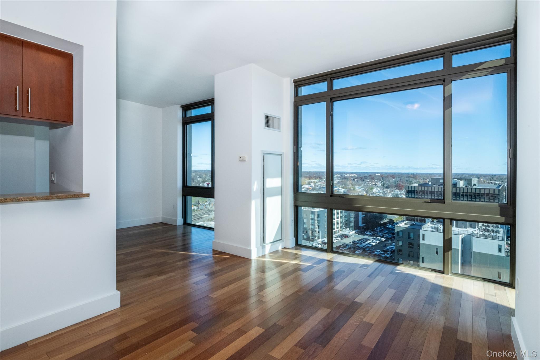 175 Huguenot Street Unit: 1402