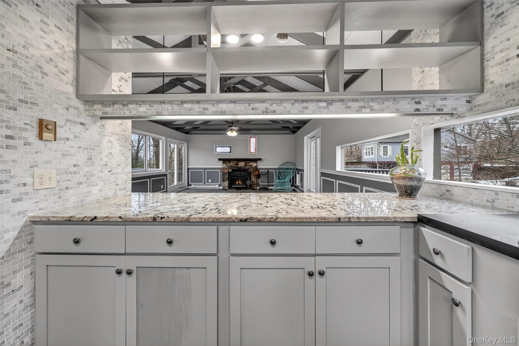 98 Mount Airy Road S