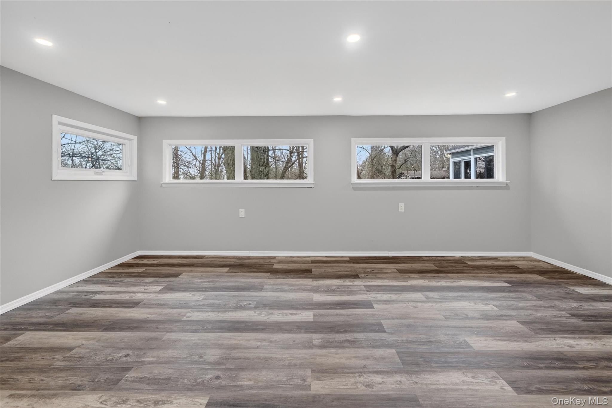 98 Mount Airy Road S