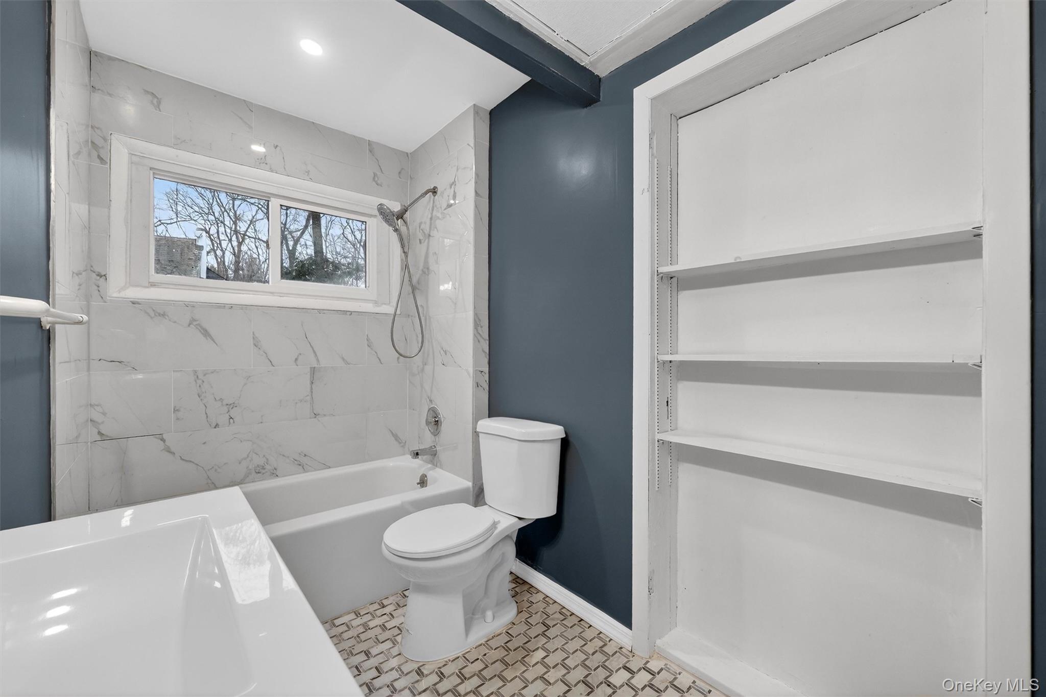 98 Mount Airy Road S