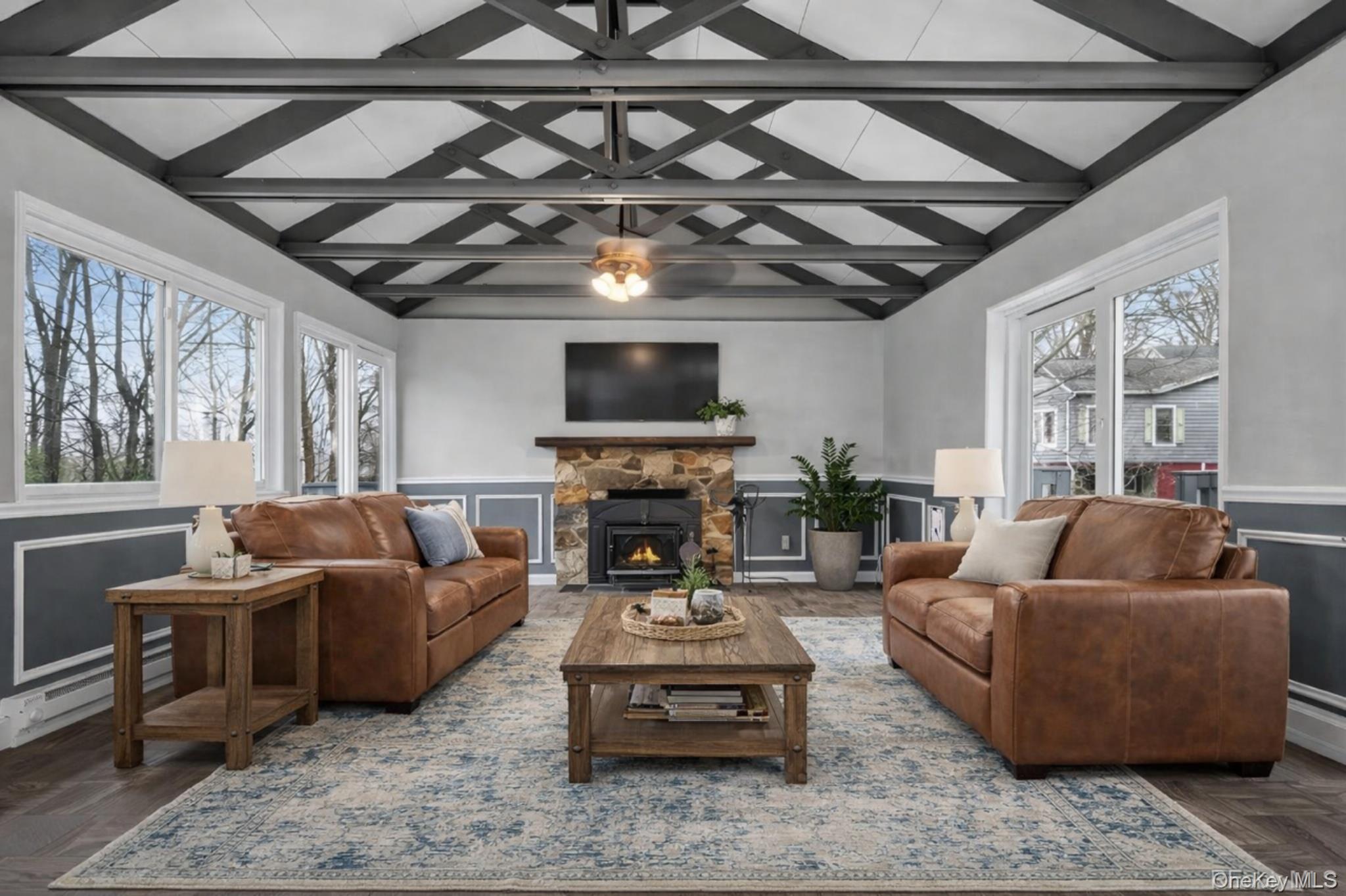 98 Mount Airy Road S