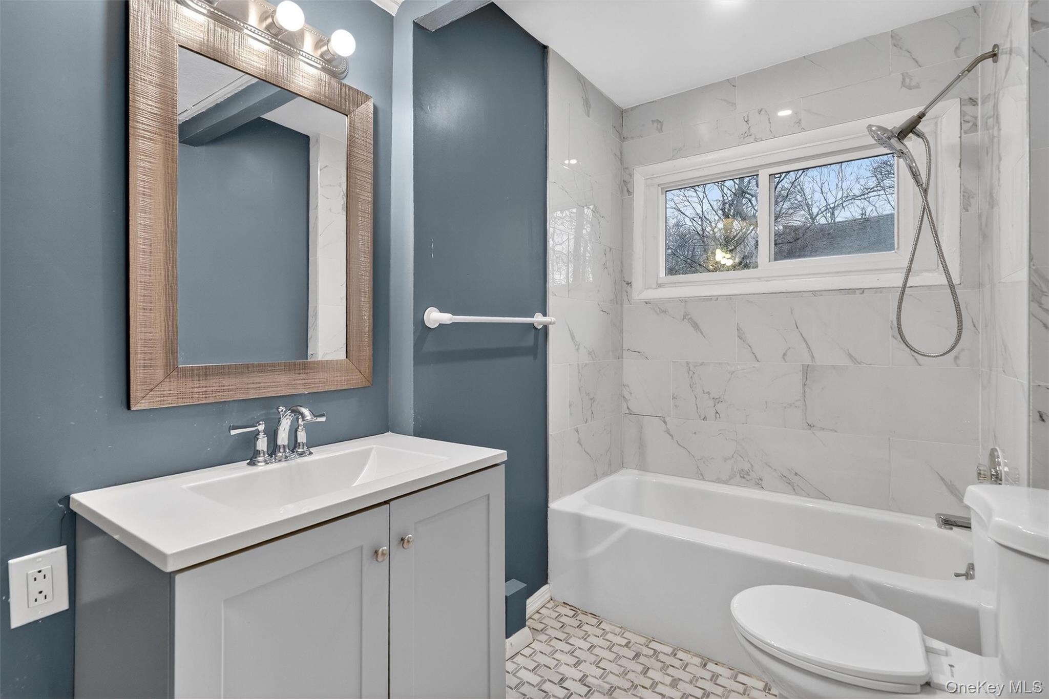 98 Mount Airy Road S