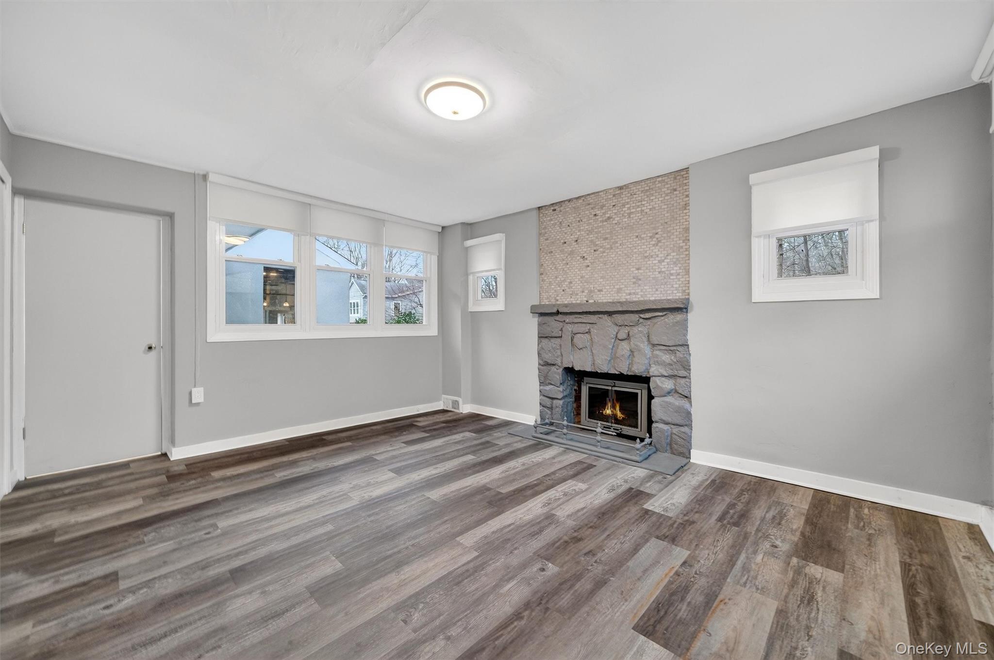 98 Mount Airy Road S