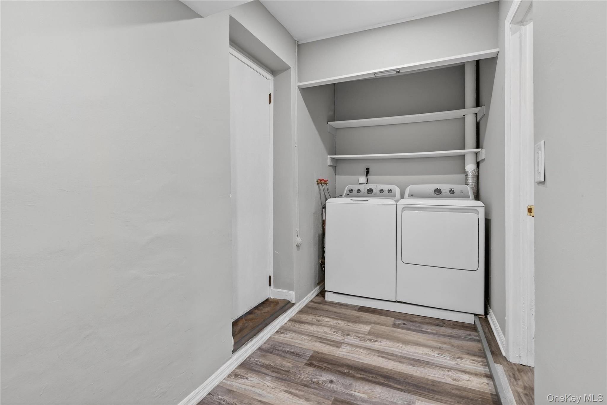 98 Mount Airy Road S