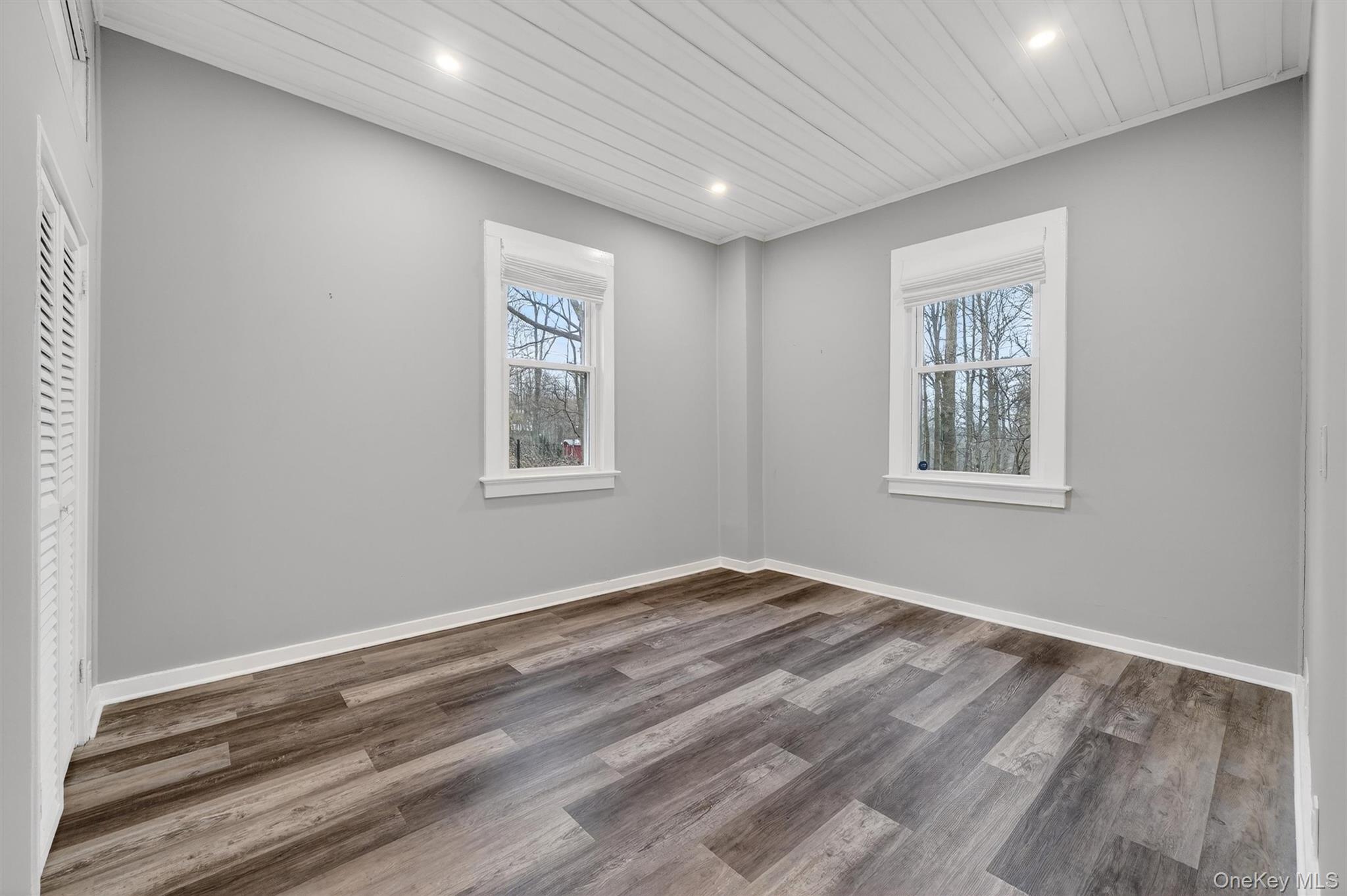 98 Mount Airy Road S