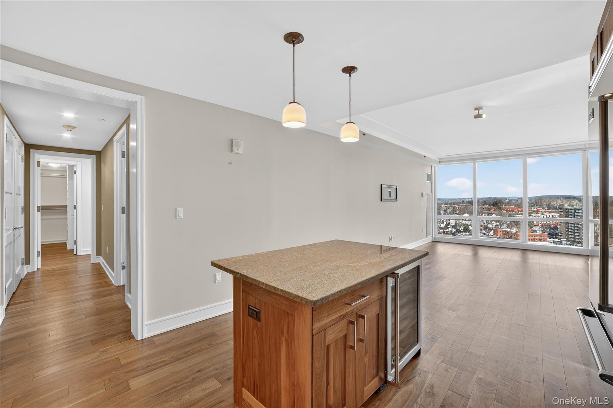 5 Renaissance Square Unit: 19B