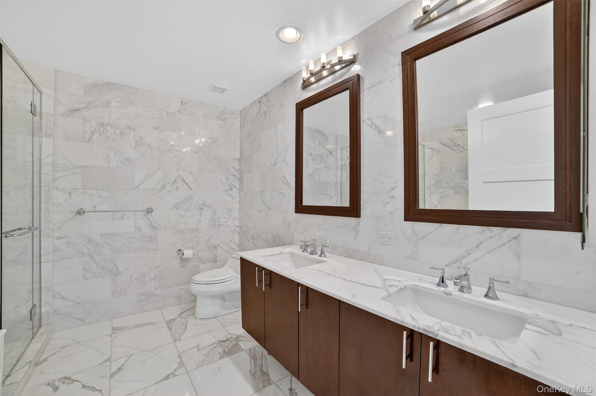 5 Renaissance Square Unit: 19B