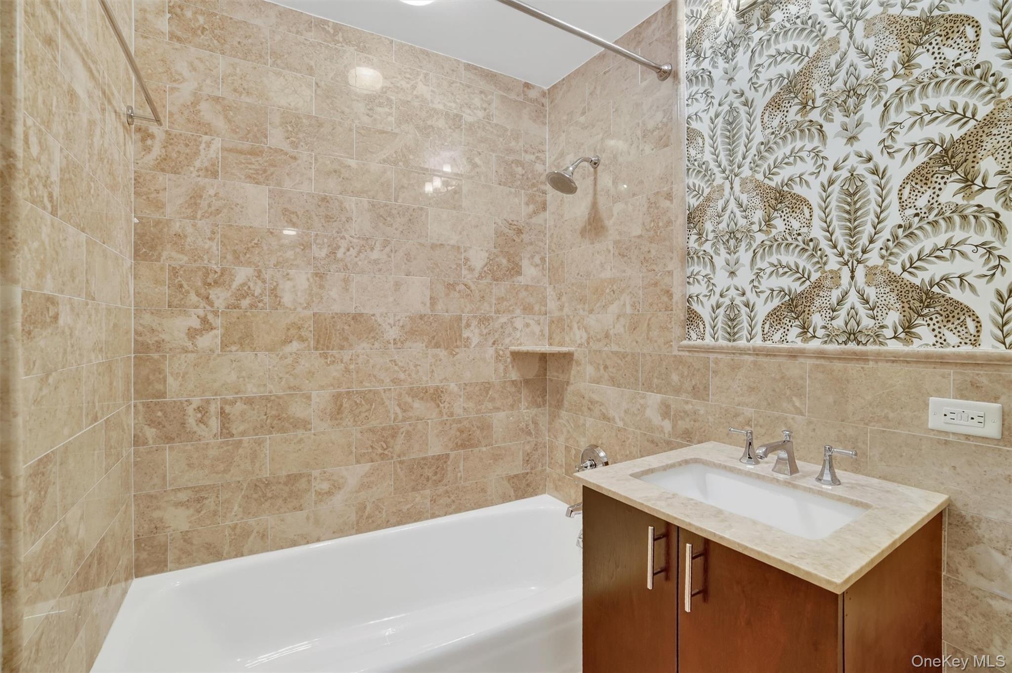 5 Renaissance Square Unit: 19B