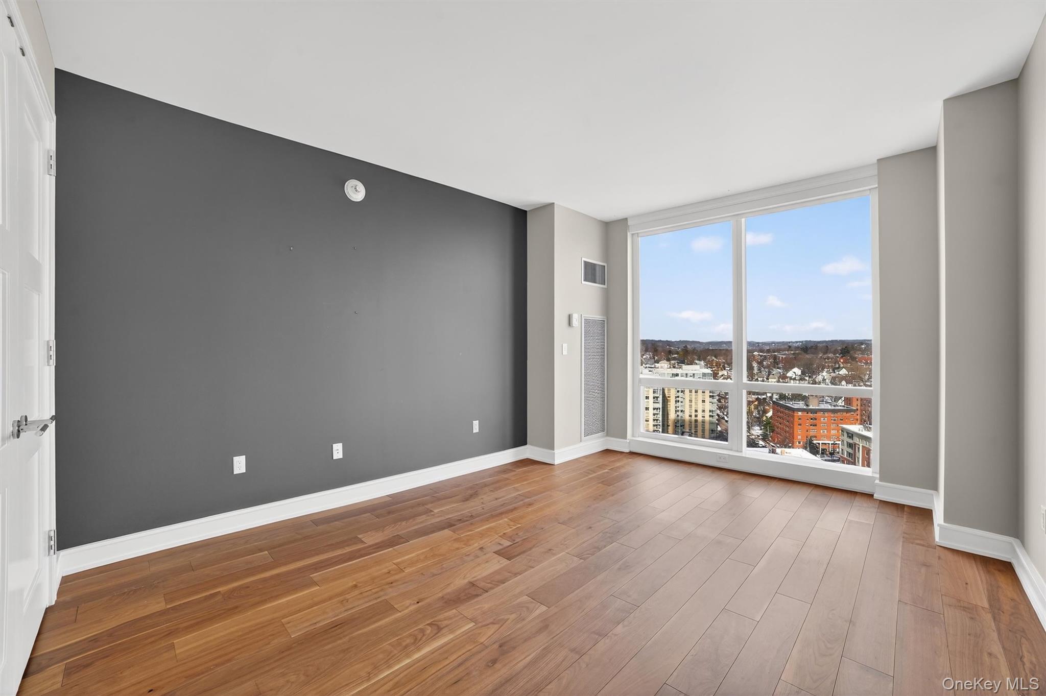 5 Renaissance Square Unit: 19B