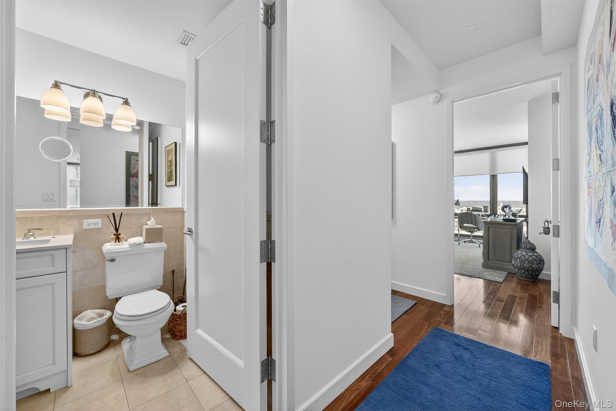 10 City Place Unit: PH3H