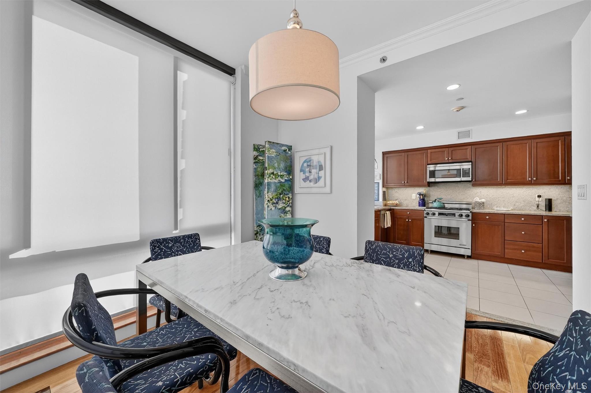 10 City Place Unit: PH3H