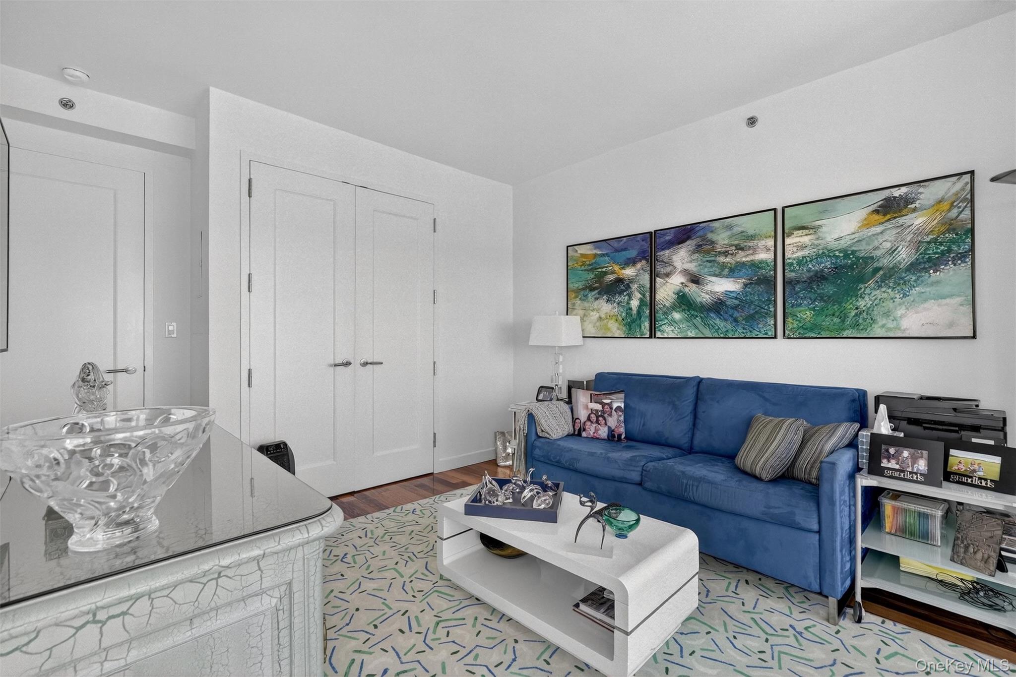 10 City Place Unit: PH3H