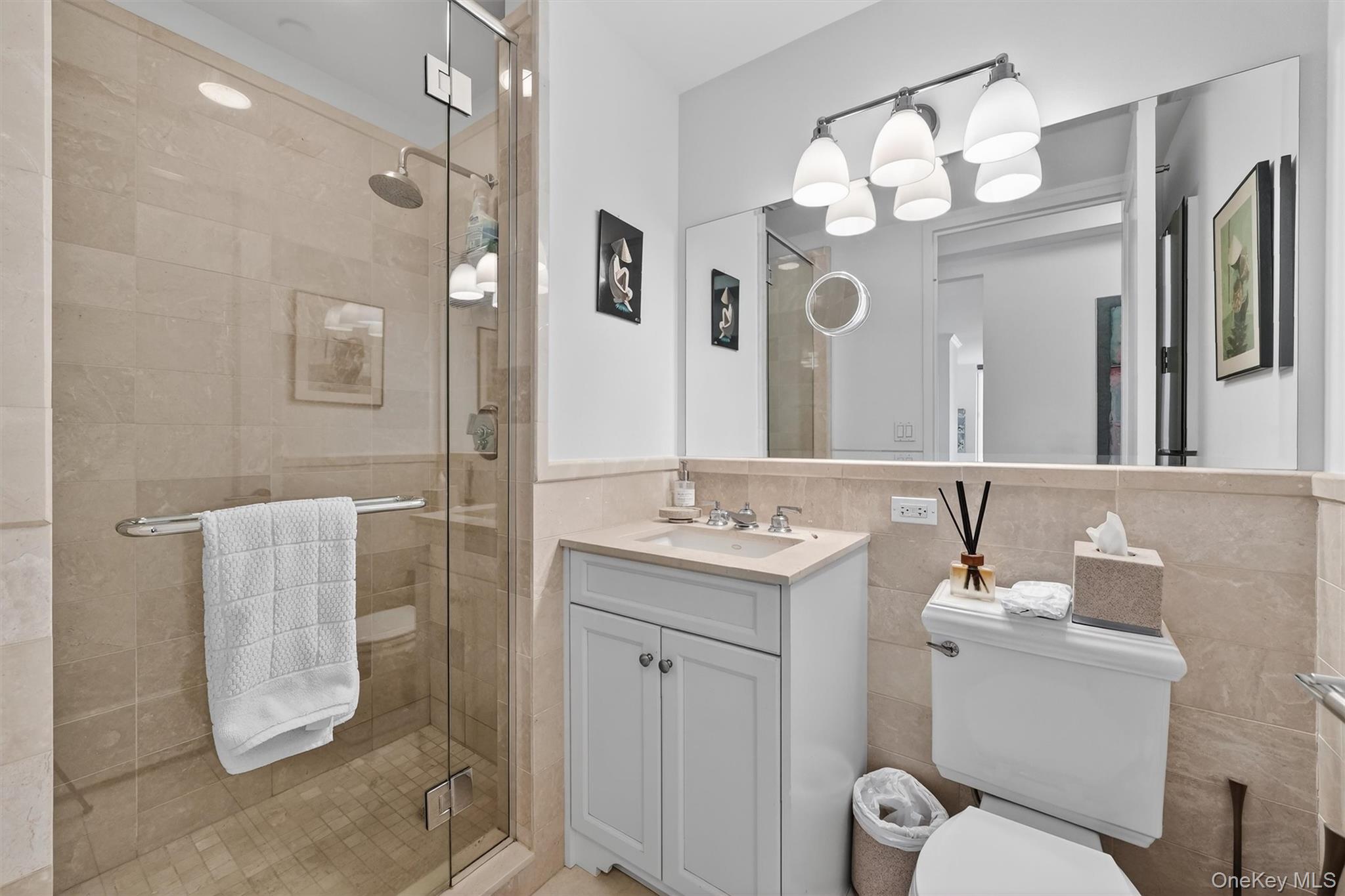 10 City Place Unit: PH3H