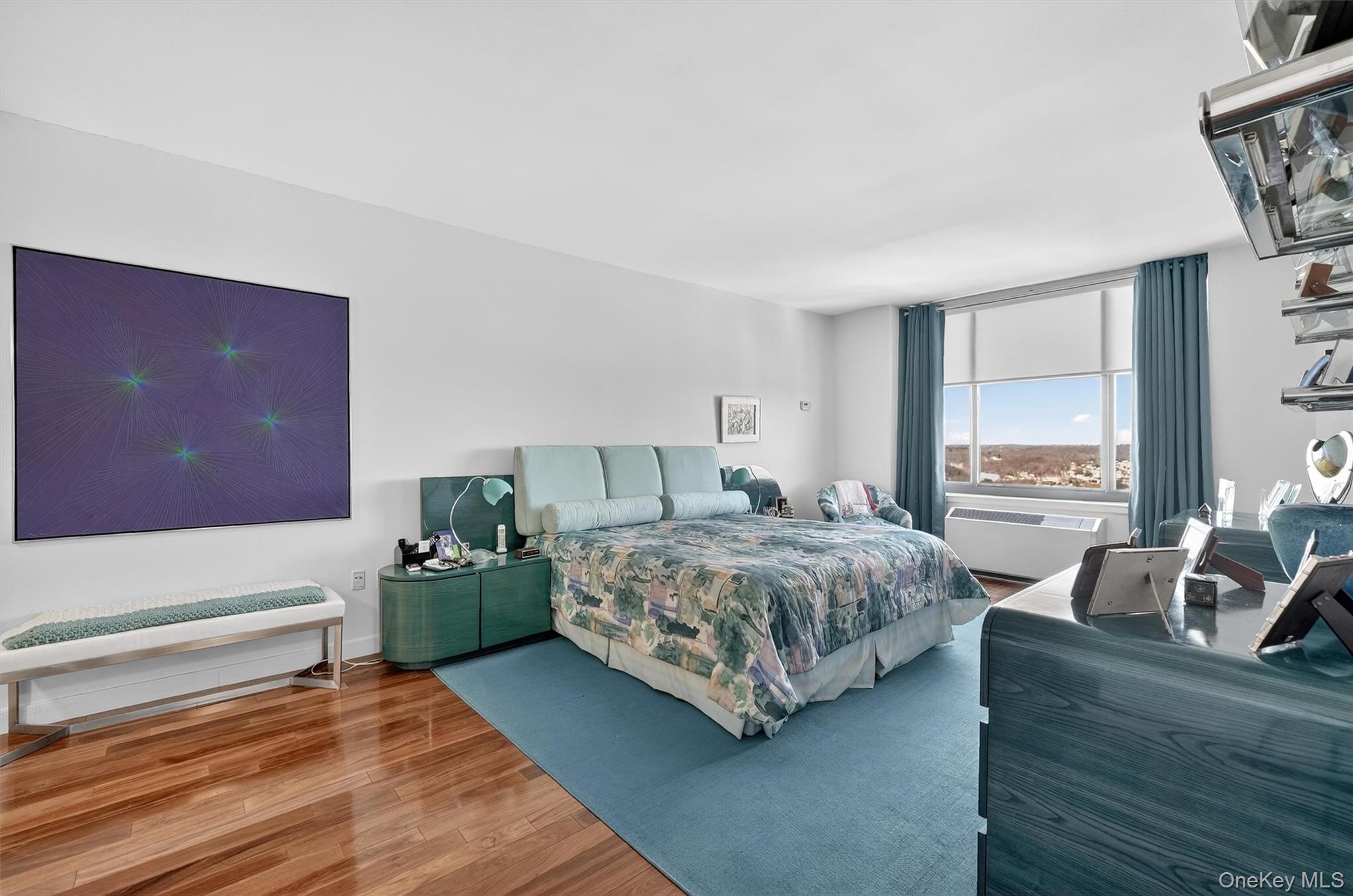 10 City Place Unit: PH3H