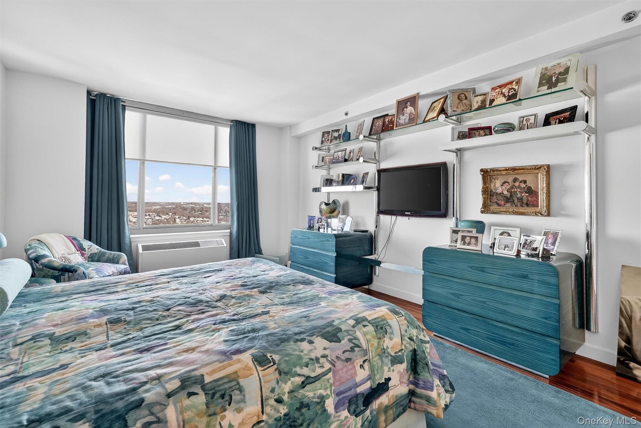 10 City Place Unit: PH3H