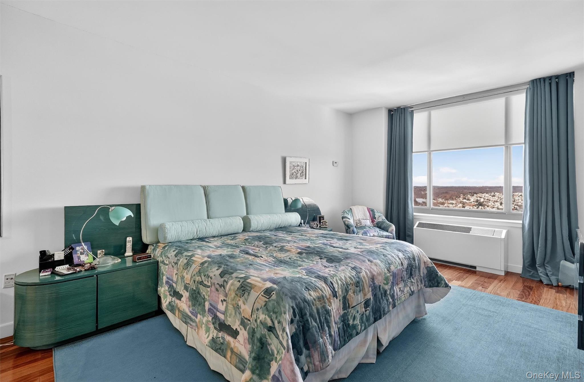 10 City Place Unit: PH3H