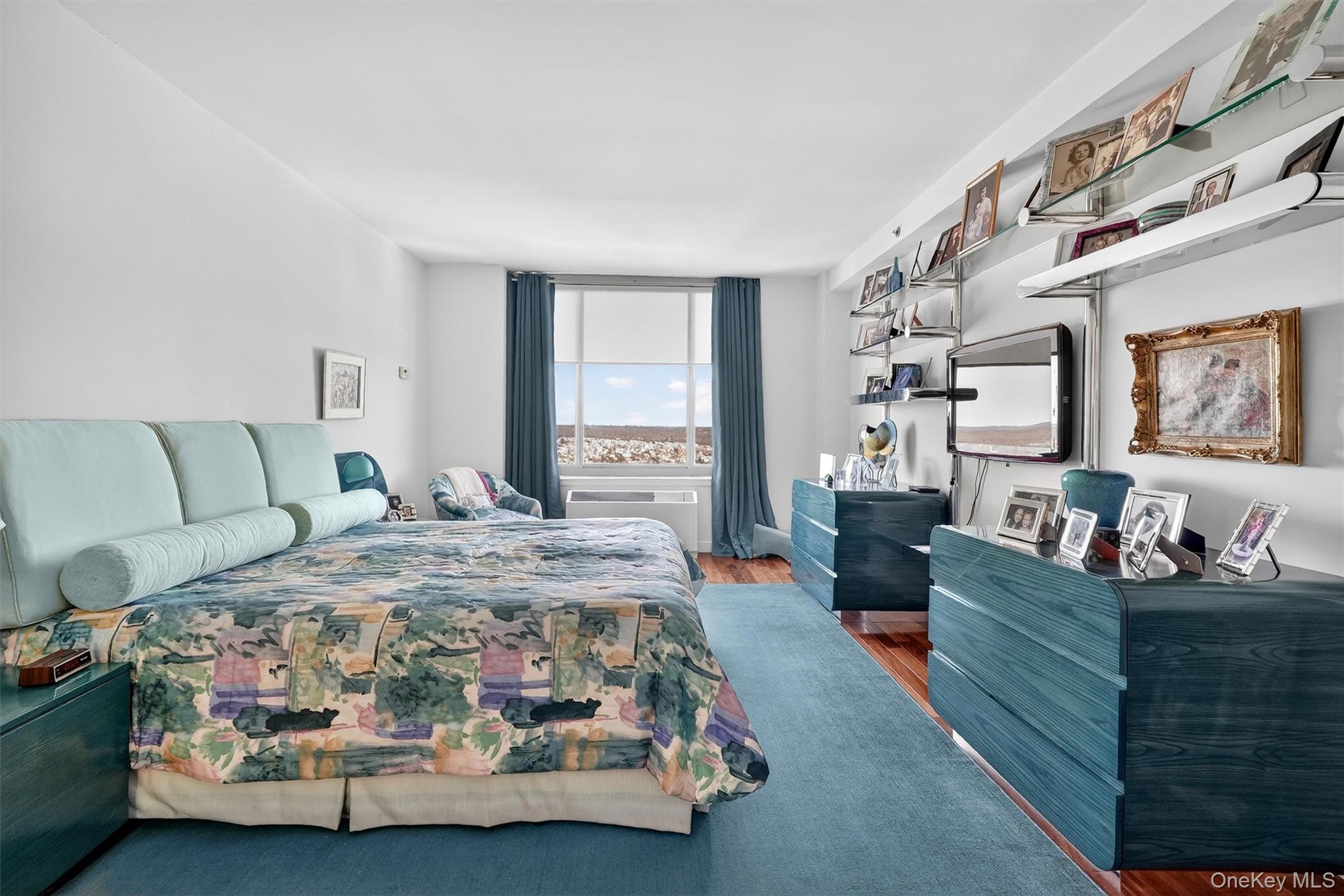 10 City Place Unit: PH3H