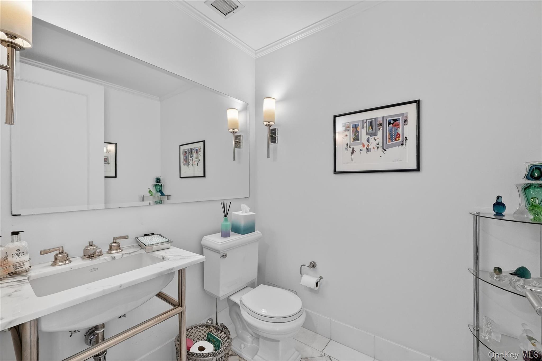 10 City Place Unit: PH3H