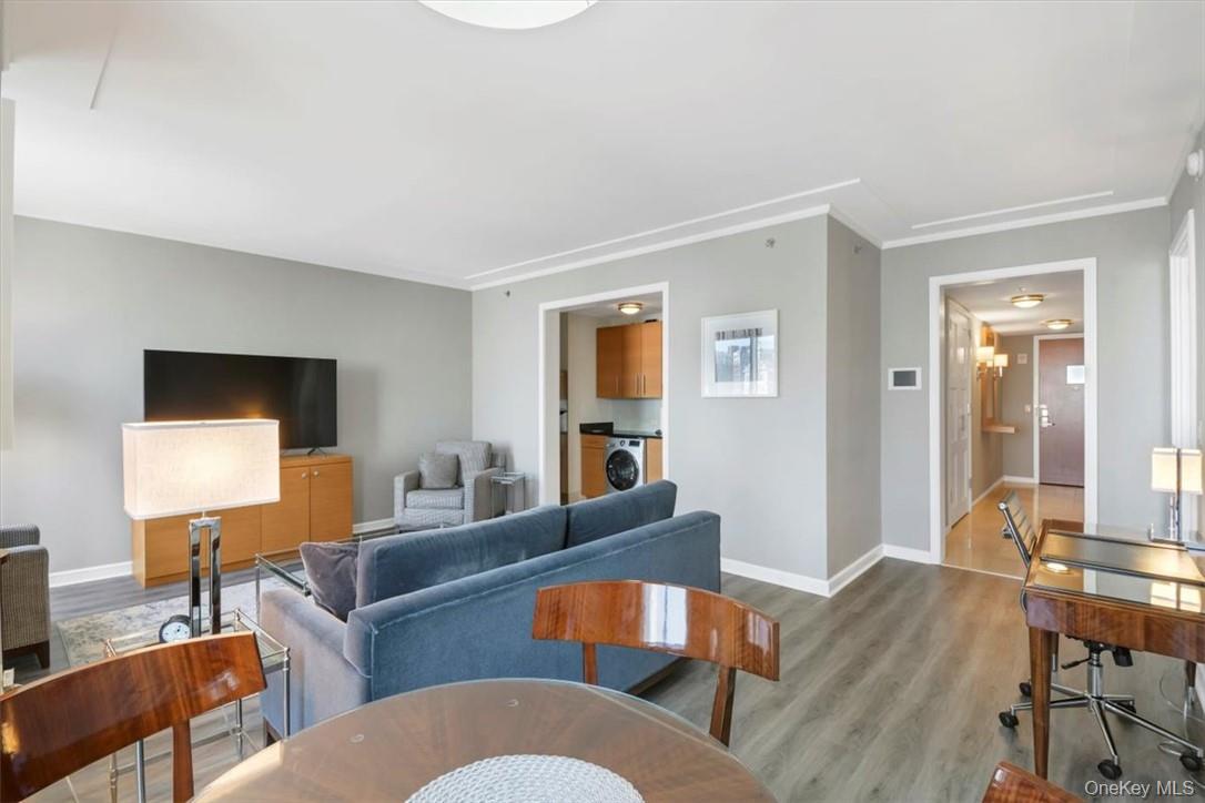 1 Renaissance Square Unit: 9D