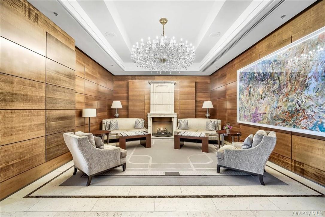 1 Renaissance Square Unit: 9D