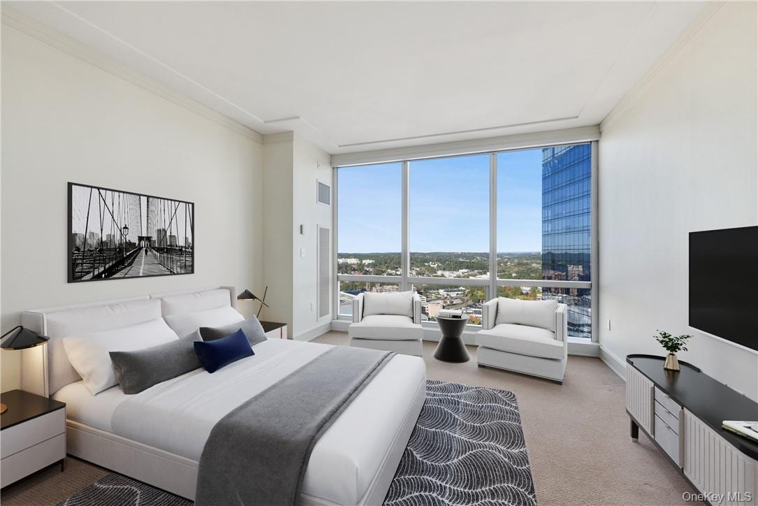 1 Renaissance Square Unit: V4G