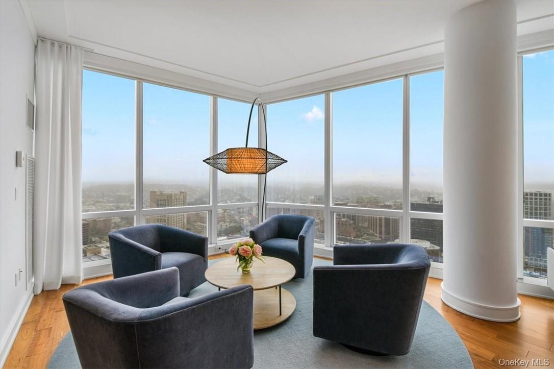 5 Renaissance Square Unit: PH5E (36fl)