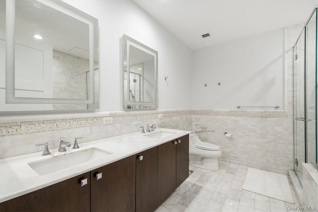 5 Renaissance Square Unit: PH5E (36fl)